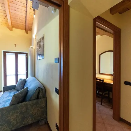 Casa Vacanze Da Edo מלון דירות