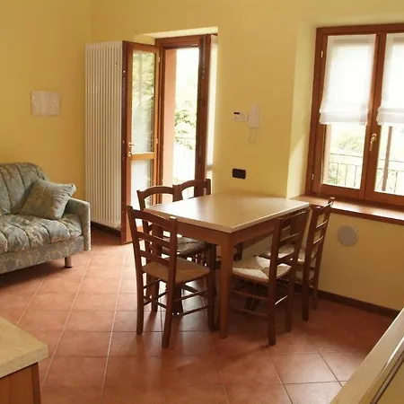 Casa Vacanze Da Edo מלון דירות