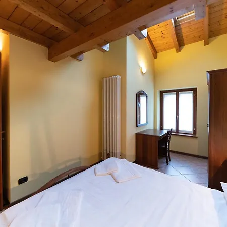 מלון דירות Casa Vacanze Da Edo *